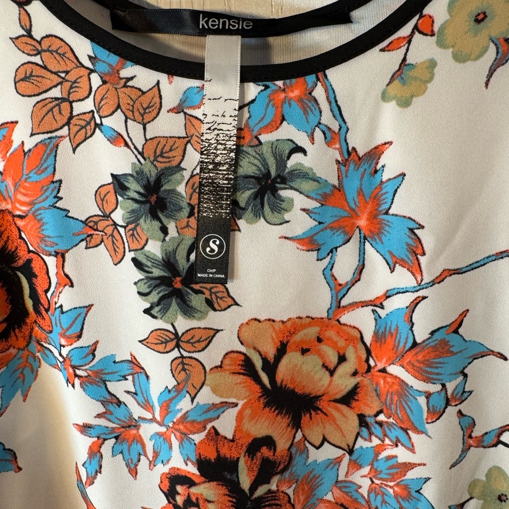 Kensie Multicolor Floral Blouse